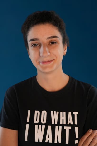 Carla - Multitask - Équipe Mogador Studios Paris