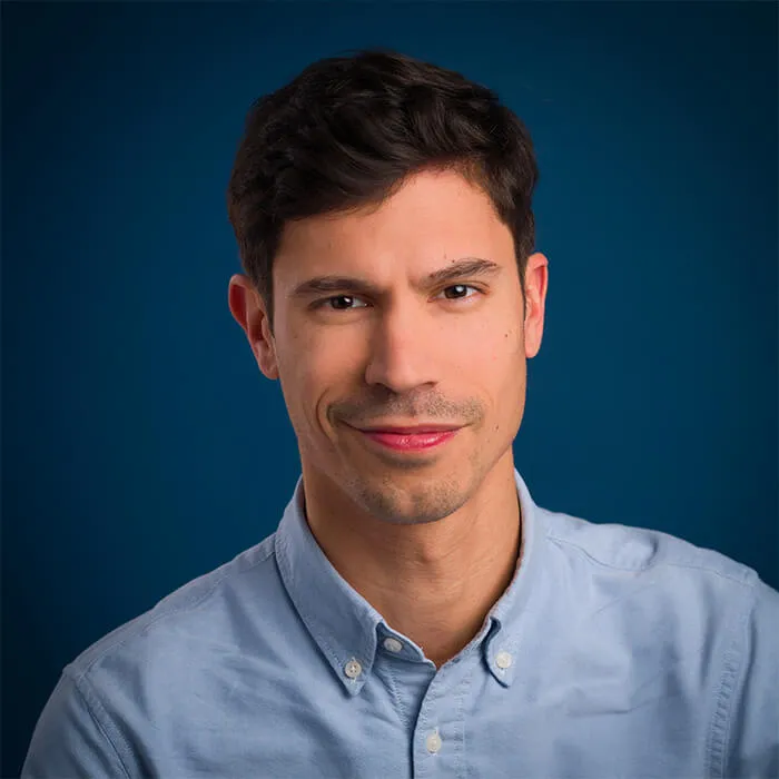 Emmanuel - L'œil du tigre - Équipe Mogador Studios Paris